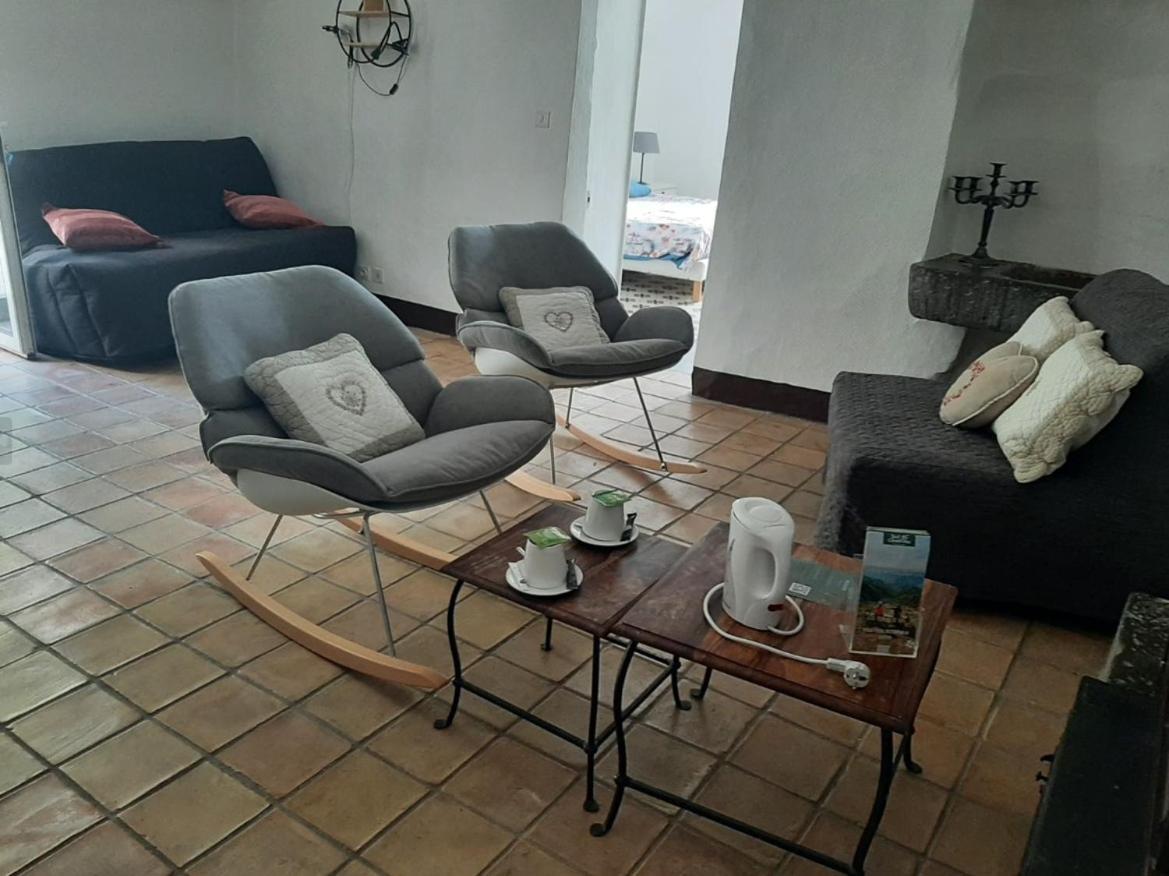 Domaine De La Carriere Bed and Breakfast Sumène Buitenkant foto
